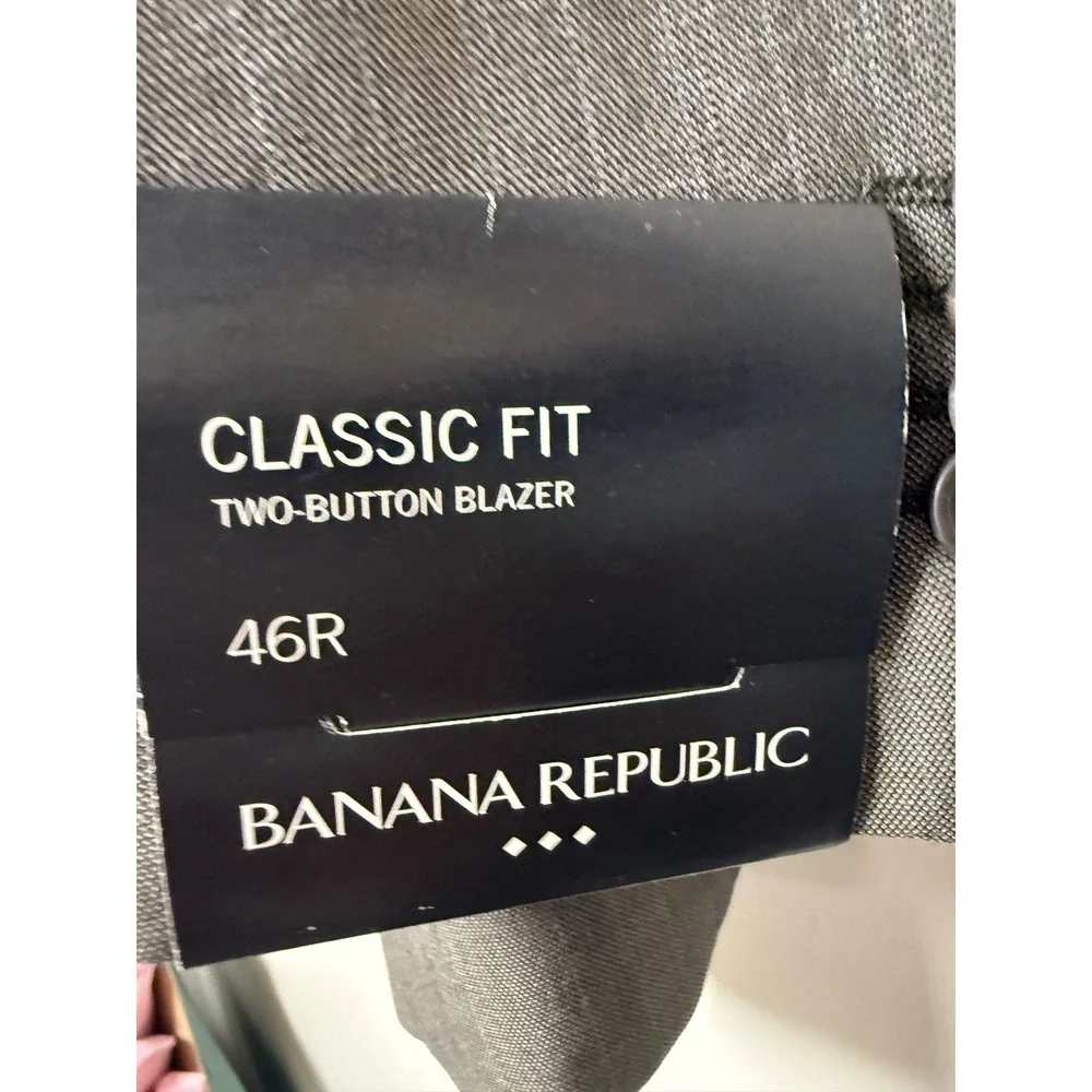 Banana Republic elevate your